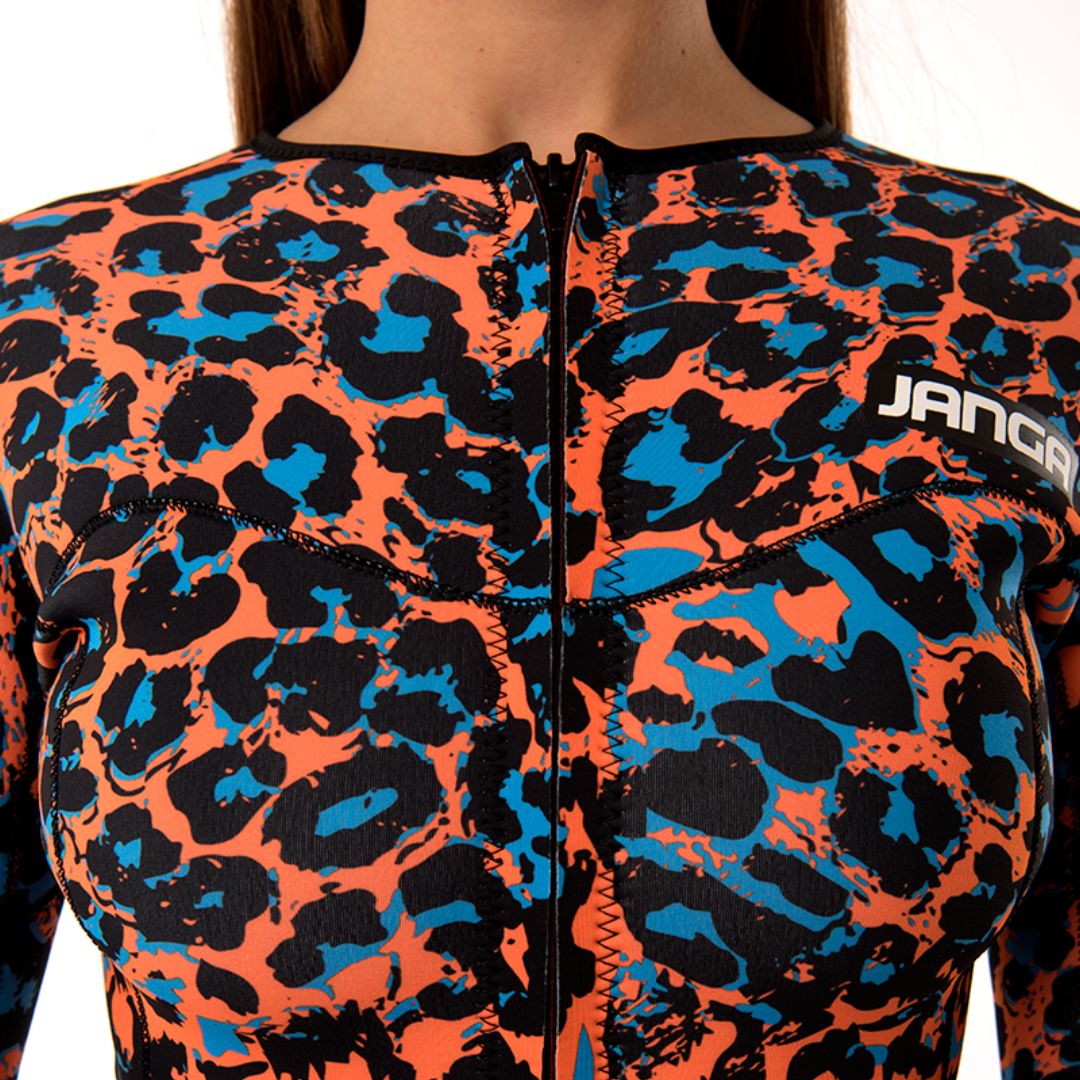 Close-up of orange sublimation print – JANGA ALL STARS JANGLE 2mm wetsuit