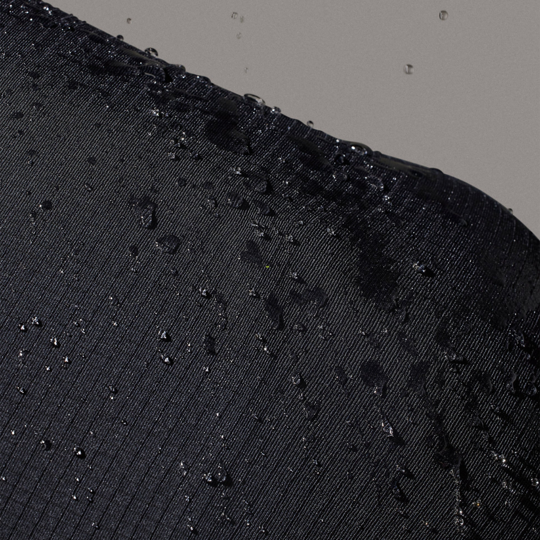 Detail of Channel Flex neopren upper body on XCEL Phoenix wetsuit