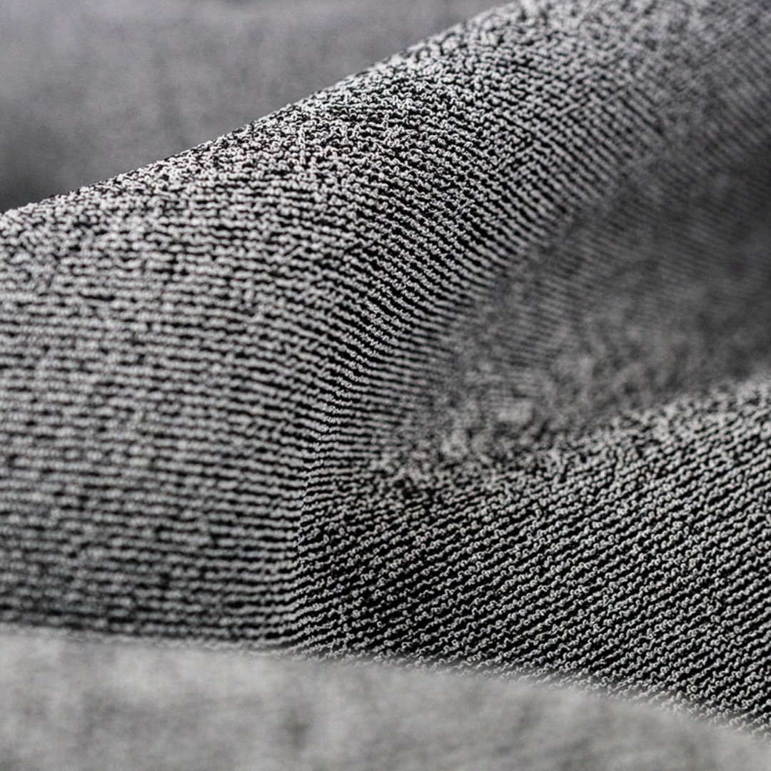 Close-up –  XCEL Infiniti Hooded 6/5mm wetsuit