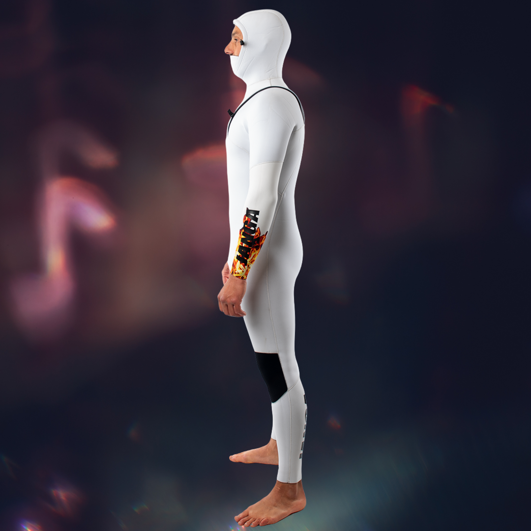 side view surfer in Men's JANGA Firestarter Hooded 4/3mm wetsuit in cold water