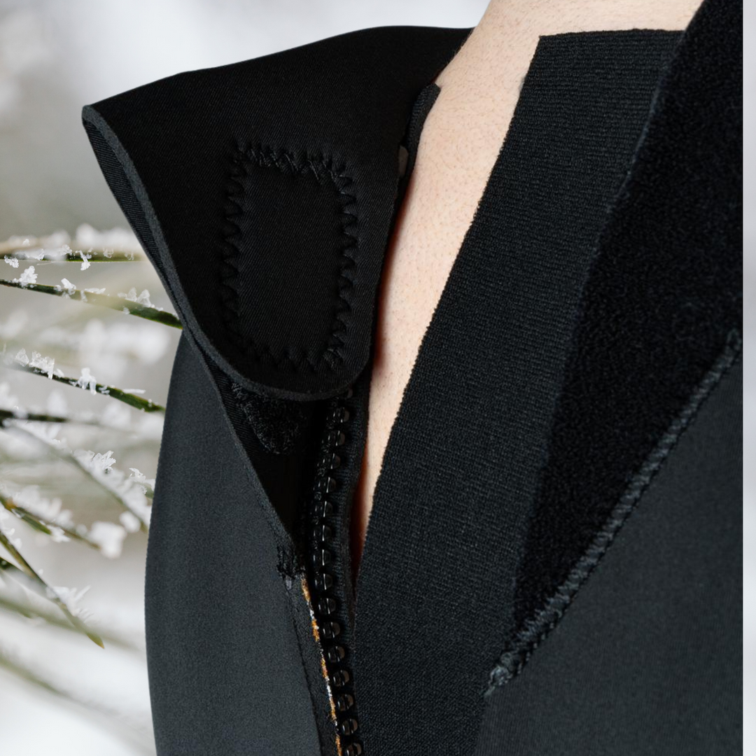 close-up of back zip XCEL Axis 5/4 wetsuit