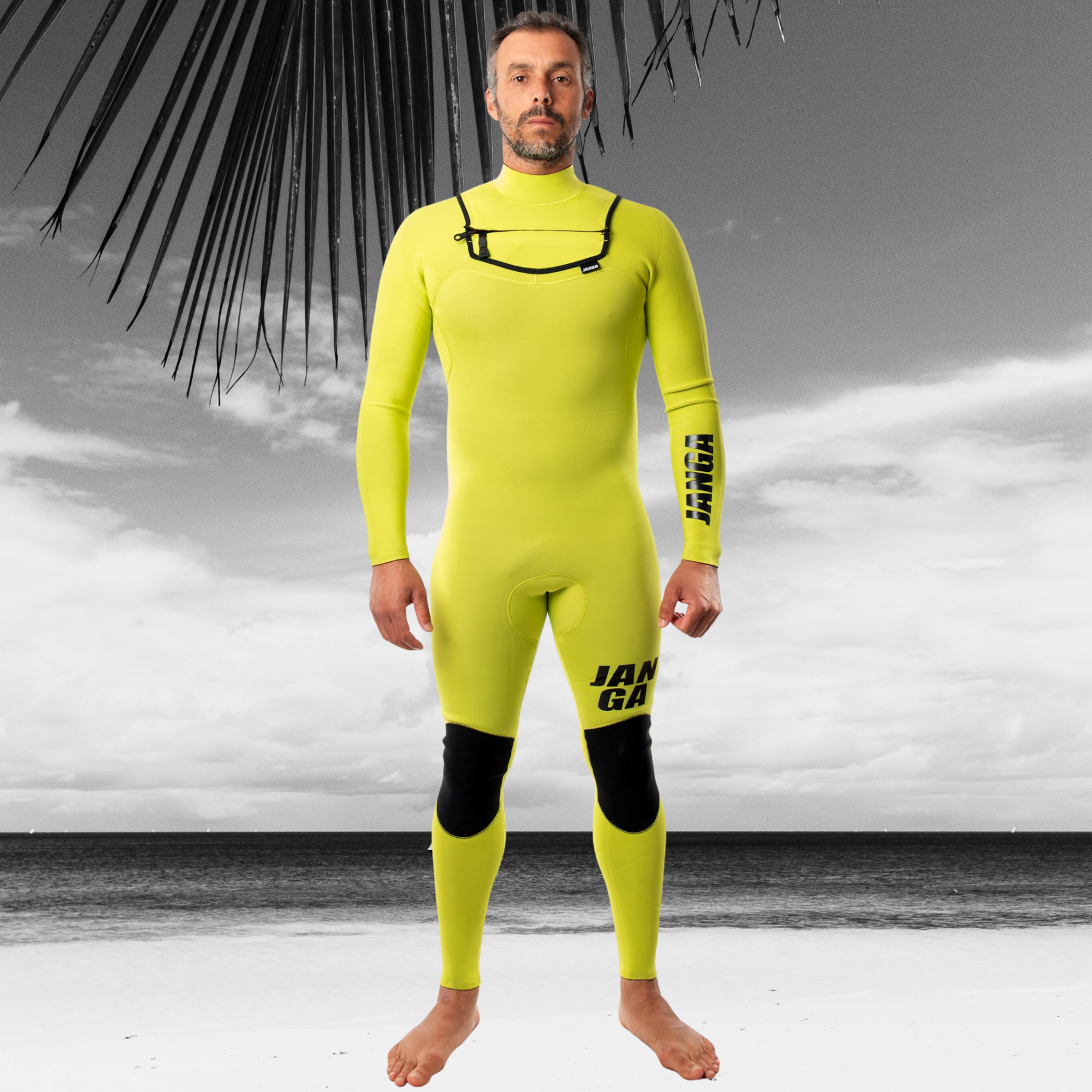 Kevlar reinforced kneepads on JANGA FRONTLINE MAN wetsuit