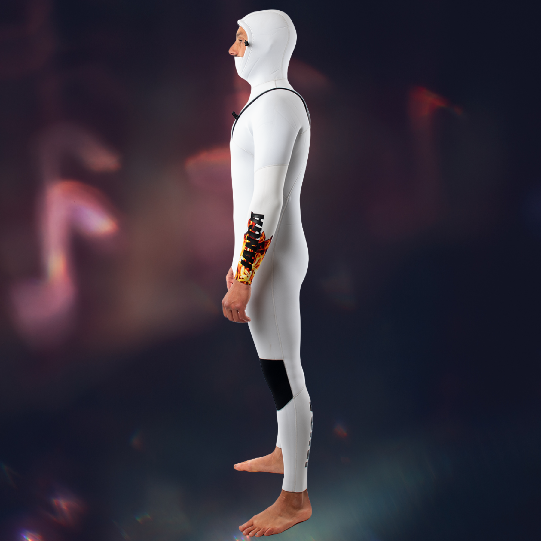 side view surfer in Men's JANGA Firestarter Hooded 4/3mm wetsuit in cold water