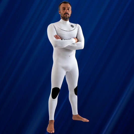 Front view – JANGA PLUS SERIES 4/3mm White wetsuit with premium Yamamoto neoprene